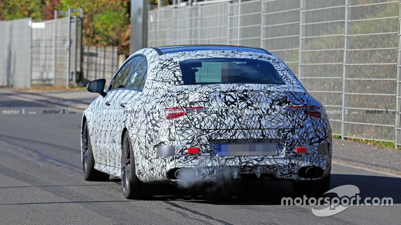 Шпигунське фото нового Mercedes CLA 35