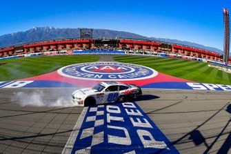 Yarış galibi Cole Custer, Stewart-Haas Racing, Ford Mustang Thompson Pipe/Haas CNC