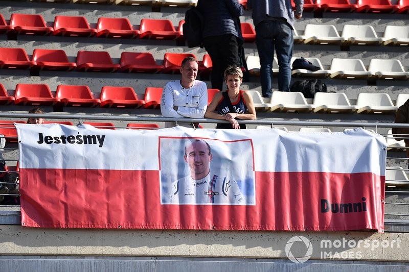 Striscioni dei tifosi per Robert Kubica, Williams Racing