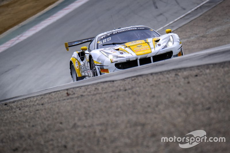 #27 HubAuto Corsa Ferrari 488 GT3: Nick Foster, Tim Slade, Miguel Molina
