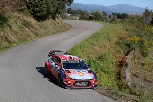 Thierry Neuville, Nicolas Gilsoul, Hyundai Motorsport Hyundai i20 Coupe WRC
