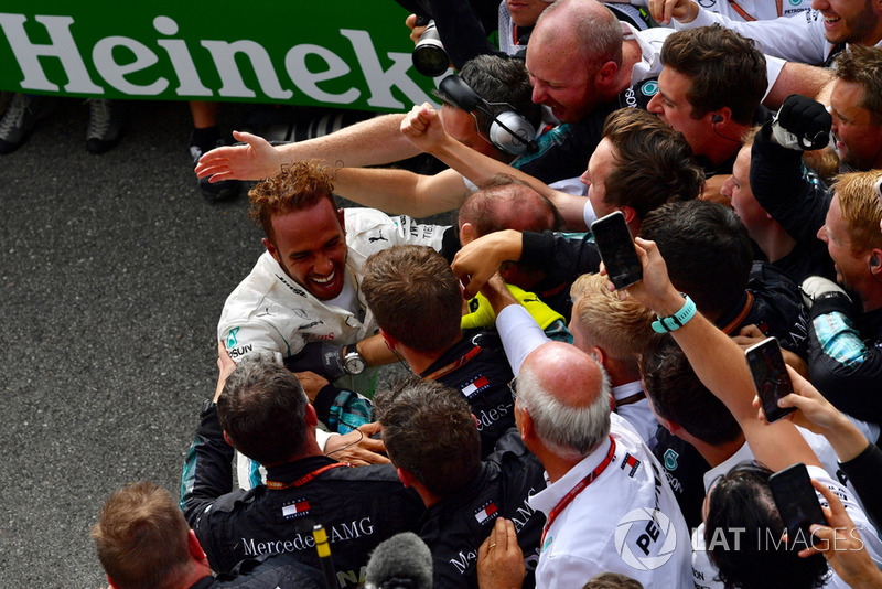 Lewis Hamilton győzelme az Olasz Nagydíjon