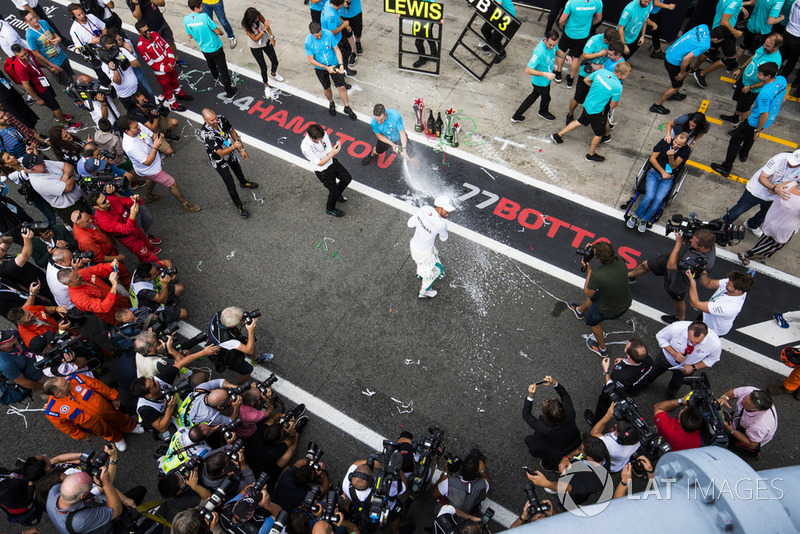Lewis Hamilton győzelme az Olasz Nagydíjon