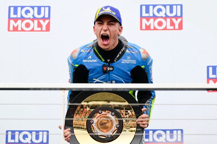 Raúl Fernández (1 victoria)