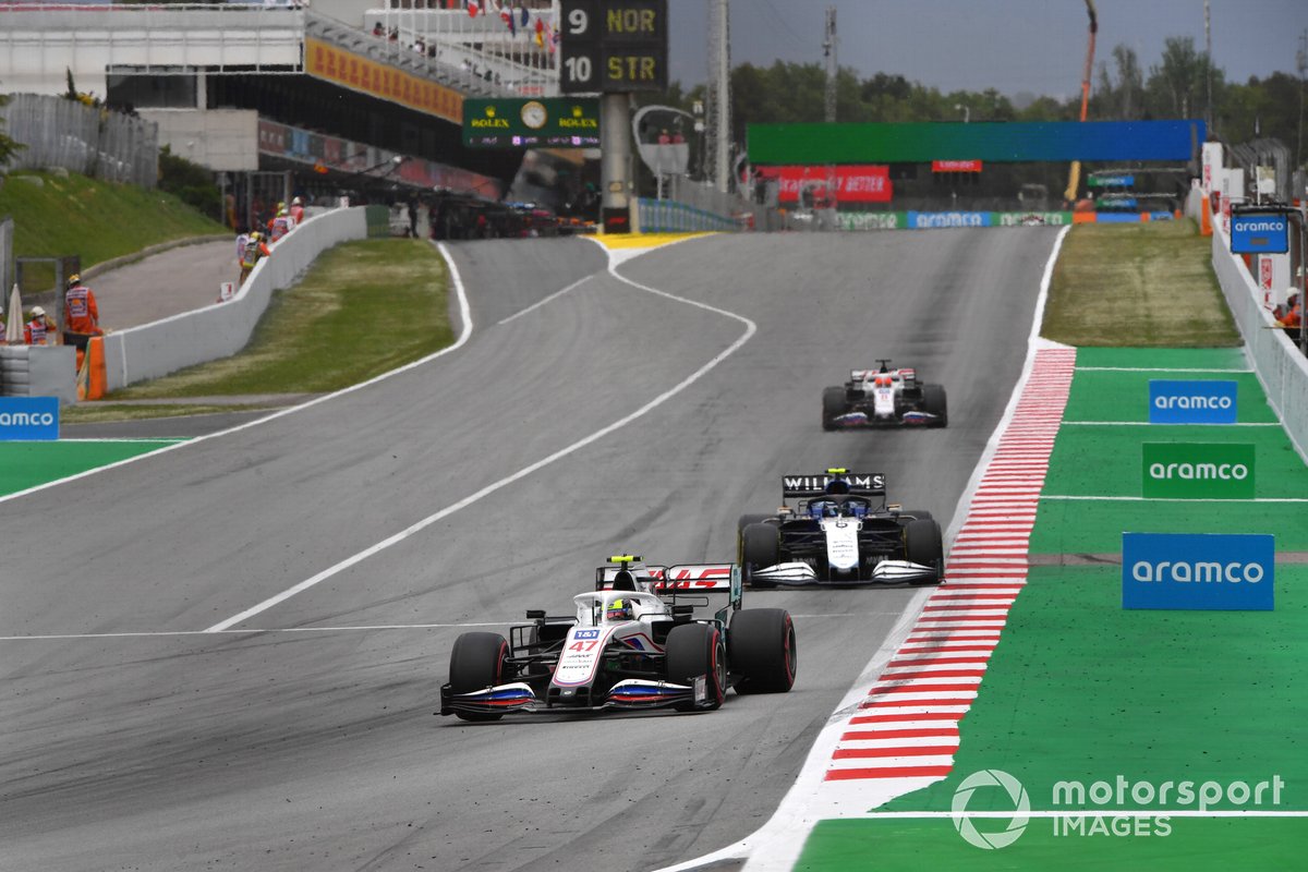 Mick Schumacher, Haas VF-21, Nicholas Latifi, Williams FW43B, Nikita Mazepin, Haas VF-21