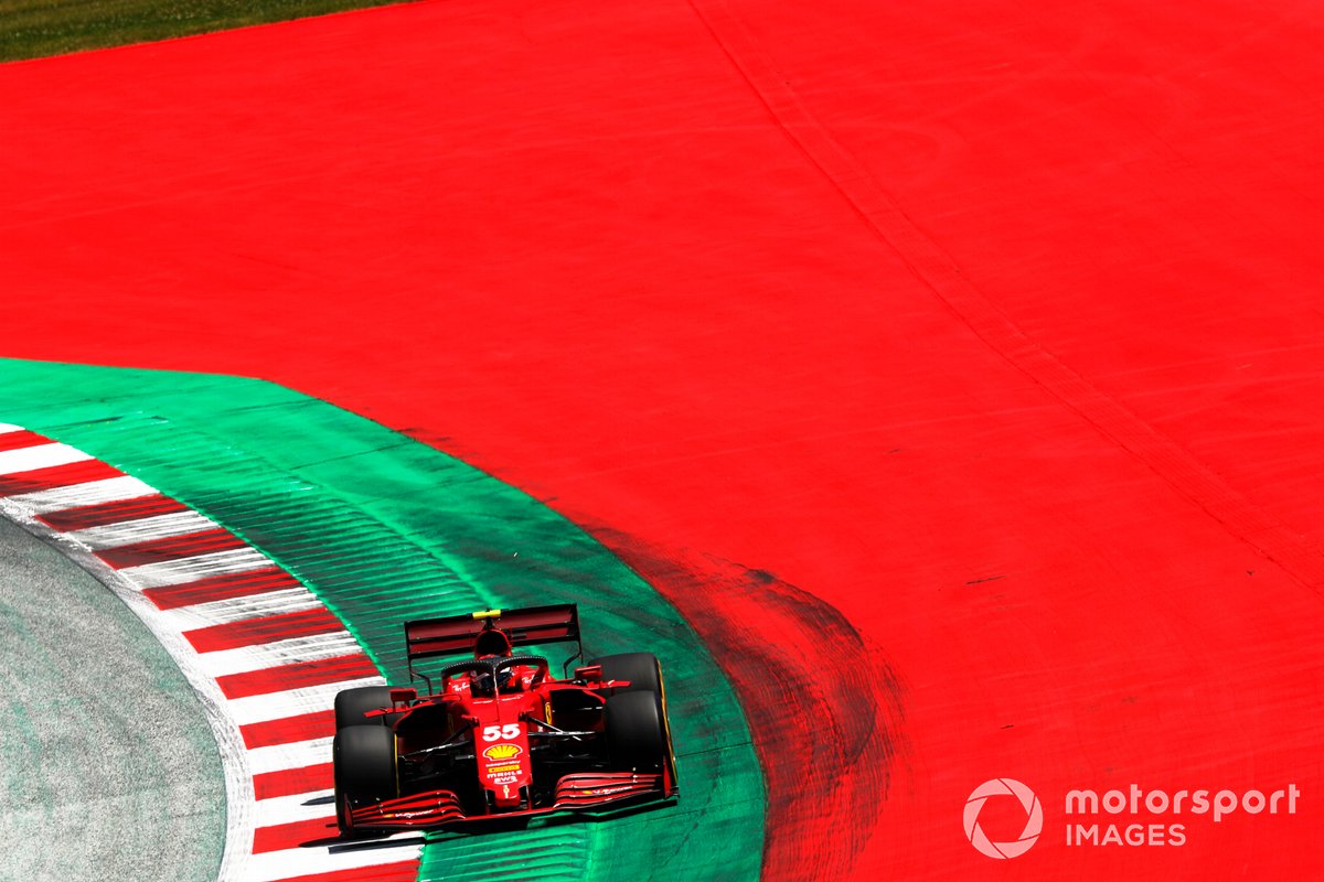 Carlos Sainz Jr., Ferrari SF21