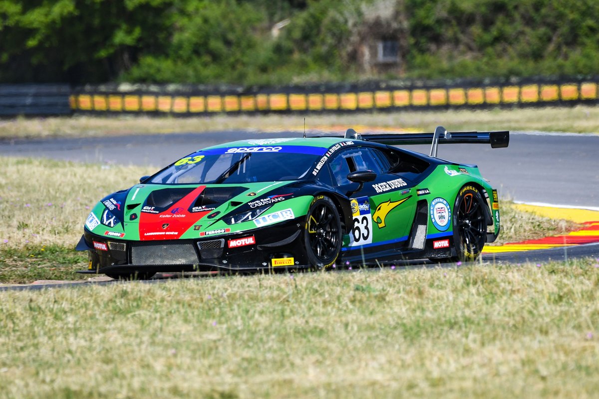 #63 Imperiale Racing, Lamborghini Huracan GT3 Evo: Andrea Amici, Alberto Di Folco, Stuart Middleton