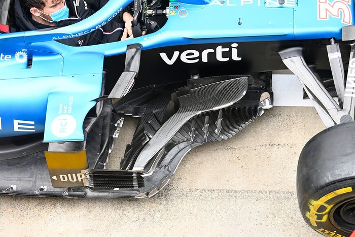 Detalle del bargeboard Alpine A521