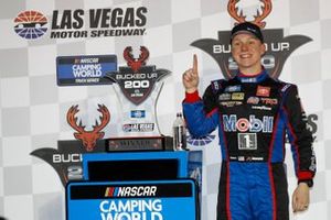 Race winner John Hunter Nemechek, Kyle Busch Motorsports, Toyota Tundra