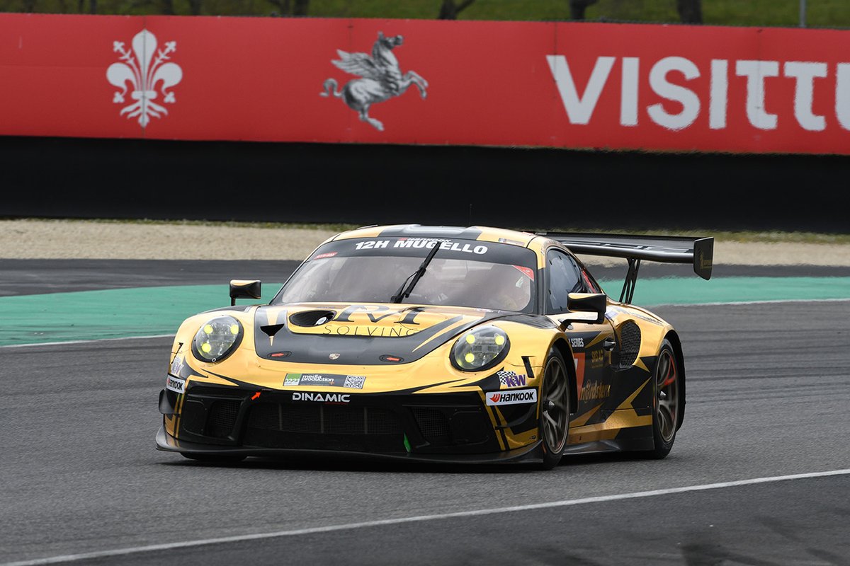 #7 Dinamic Motorsport: Roberto Pampanini, Mauro Calamia, Ivan Jacoma, Porsche 911 GT3 R