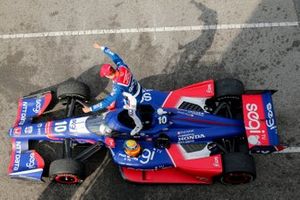 Race winner Alex Palou, Chip Ganassi Racing Honda