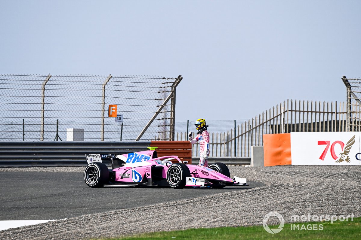 Theo Pourchaire, BWT HWA Racelab, abandona