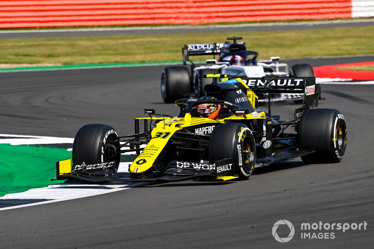 Esteban Ocon, Renault F1 Team R.S.20, Daniil Kvyat, AlphaTauri AT01