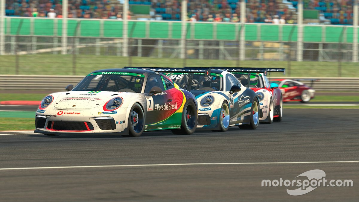 Jeff Giassi na Porsche TAG Heuer Esports Supercup