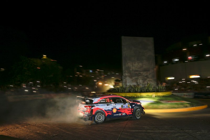 Thierry Neuville, Nicolas Gilsoul, Hyundai Motorsport Hyundai i20 Coupe WRC