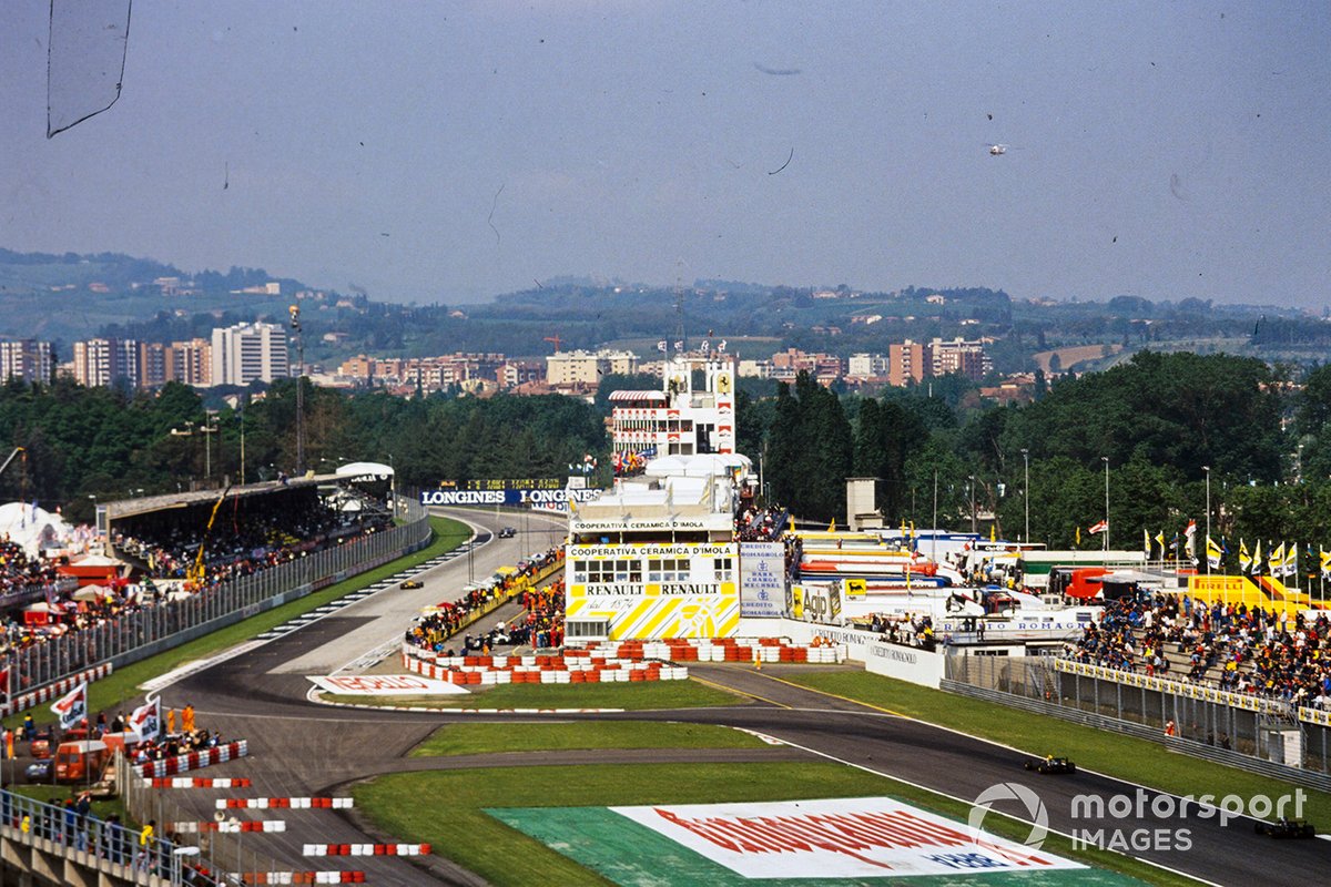 The Variante Bassa and the pit lane