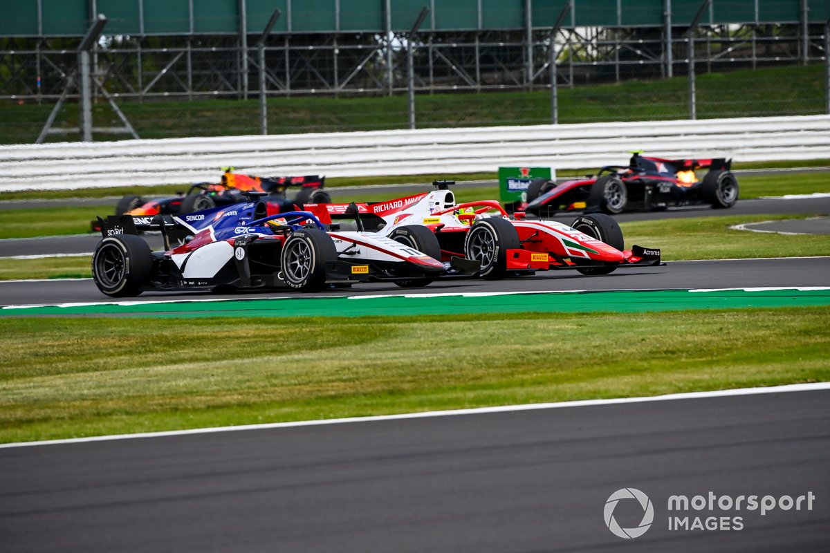 Mick Schumacher, Prema Racing, in battaglia con Louis Deletraz, Charouz Racing System