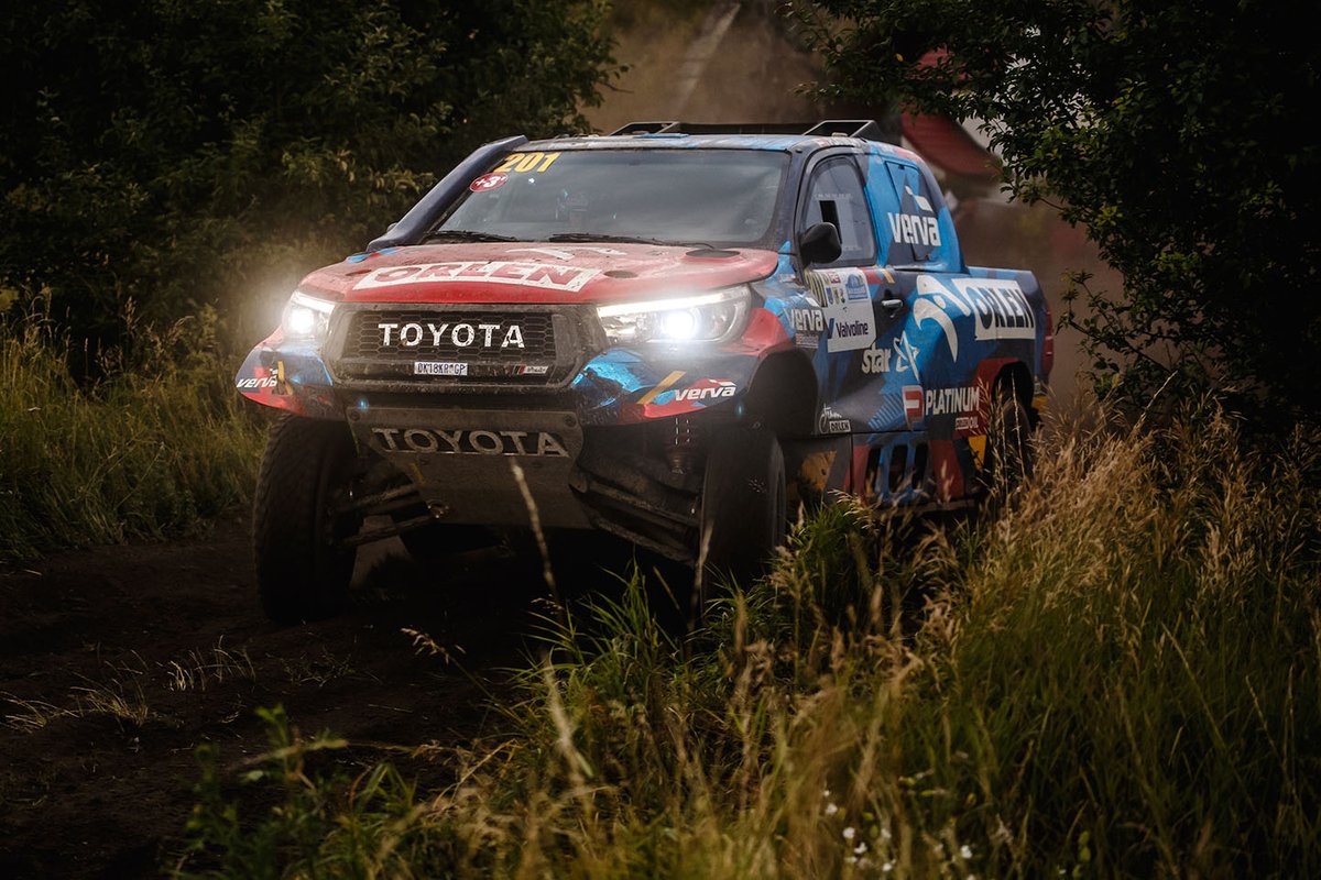 Kuba Przygoński, Timo Gottschalk, Toyota Hillux