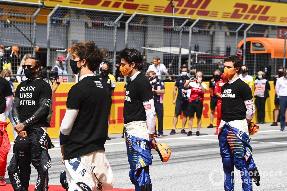 Lewis Hamilton, Mercedes-AMG Petronas F1, Pierre Gasly, AlphaTauri, Carlos Sainz Jr., McLaren, y Lando Norris, McLaren