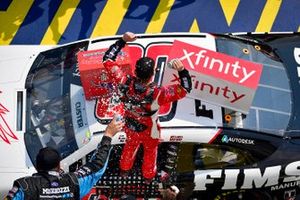 Race Winner Cole Custer, Stewart-Haas Racing, Ford Mustang FIMS Manufacturing
