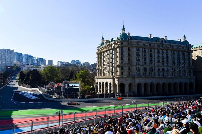 Carlos Sainz Jr., McLaren MCL34