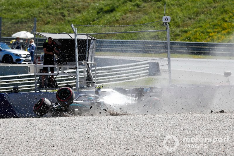Crash of Valtteri Bottas, Mercedes AMG W10