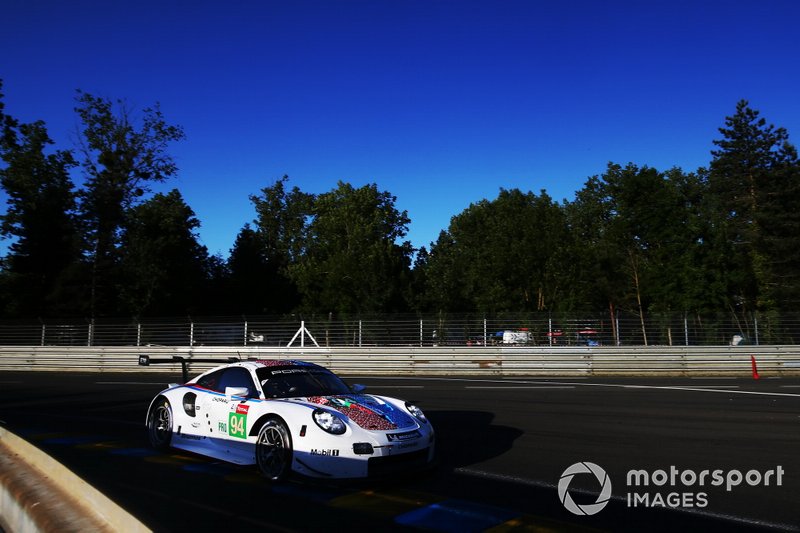 #94 Porsche GT Team, Porsche 911 RSR, Sven Muller, Mathieu Jaminet, Dennis Olsen