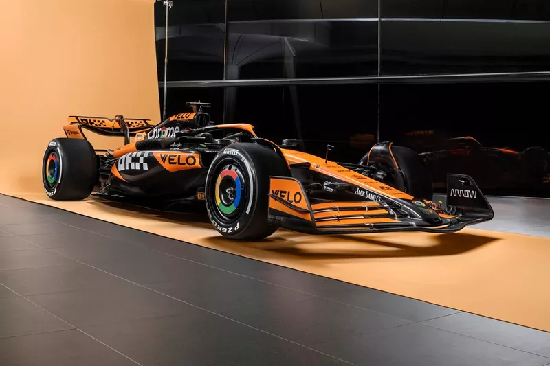 マクラーレン MCL38