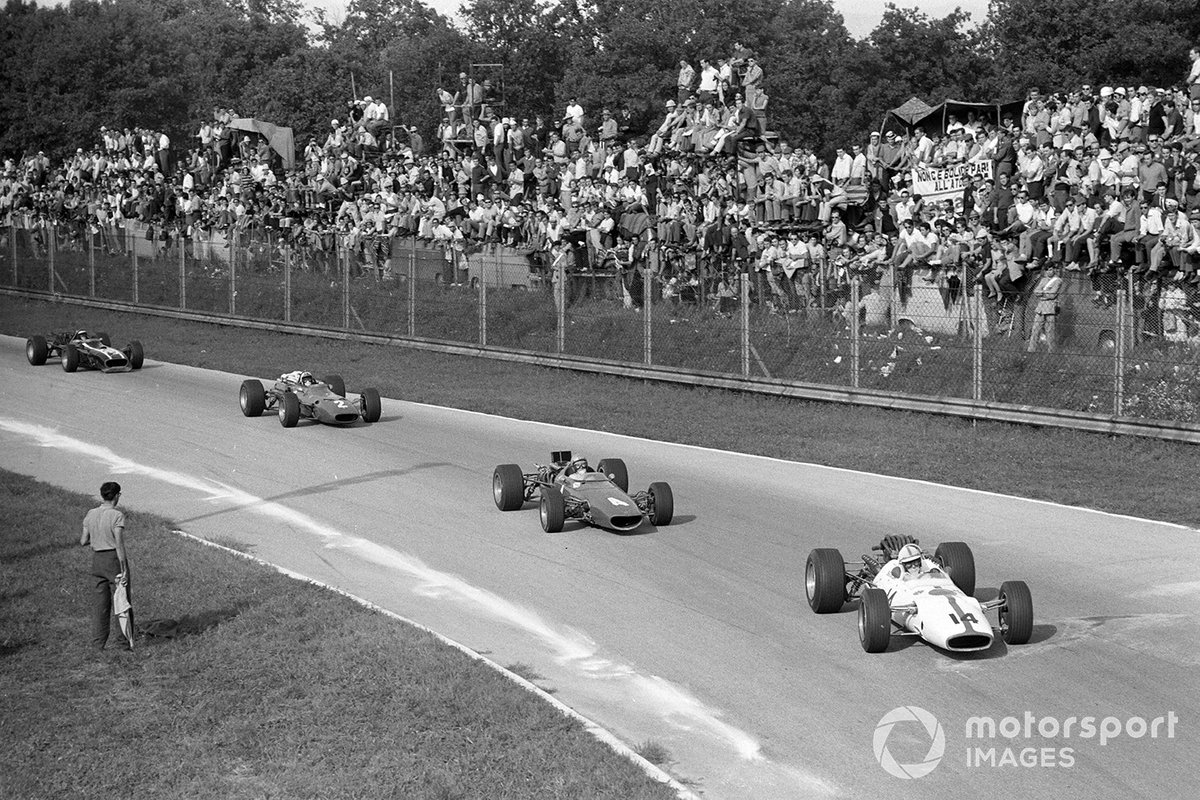 John Surtees, Honda RA300, Bruce McLaren, McLaren M5A, Chris Amon, Ferrari 312