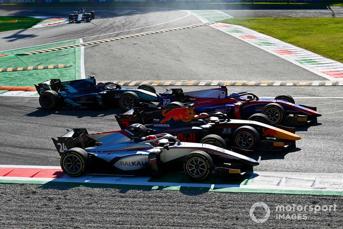 Nikita Mazepin, Hitech Grand Prix, Yuki Tsunoda, Carlin, Roy Nissany, Trident battle