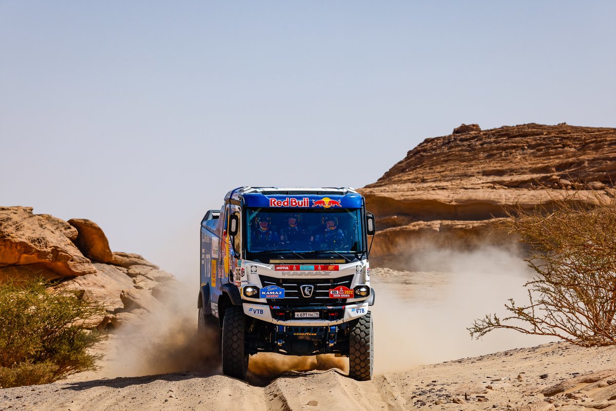 #505 Kamaz - Master: Eduard Nikolaev, Evgenii Iakovlev, Vladimir Rybakov