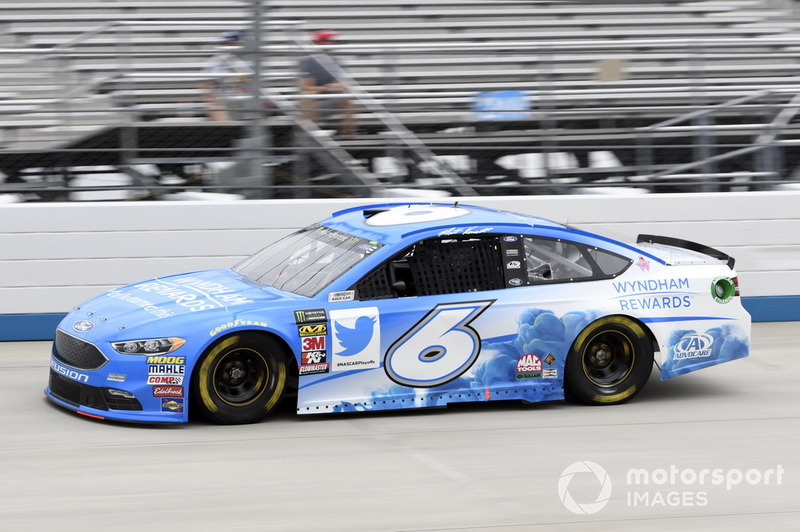 28. Matt Kenseth, Roush Fenway Racing, Ford Fusion Wyndham Rewards
