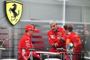 Maurizio Arrivabene, directeur de Ferrari, avec Kimi Raikkonen, Ferrari et Sebastian Vettel, Ferrari