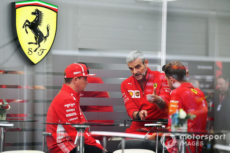 Maurizio Arrivabene, Ferrari Team Principal, Kimi Raikkonen, Ferrari, Sebastian Vettel, Ferrari