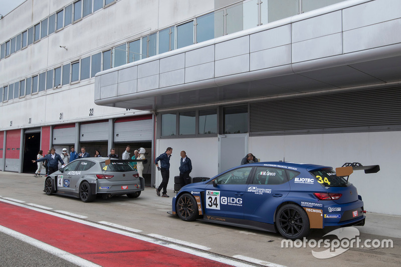 Le Cupra Leon TCR SEQ di Matteo Greco e Salvatore Tavano