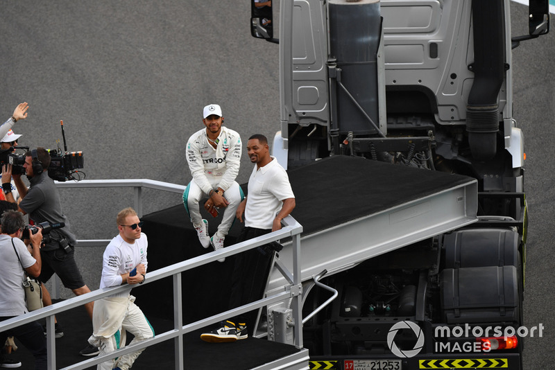 Lewis Hamilton, Mercedes AMG F1 and Will Smith on the drivers parade 