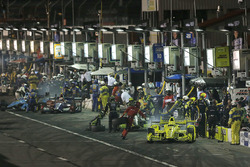Simon Pagenaud, Team Penske Chevrolet Pit stop
