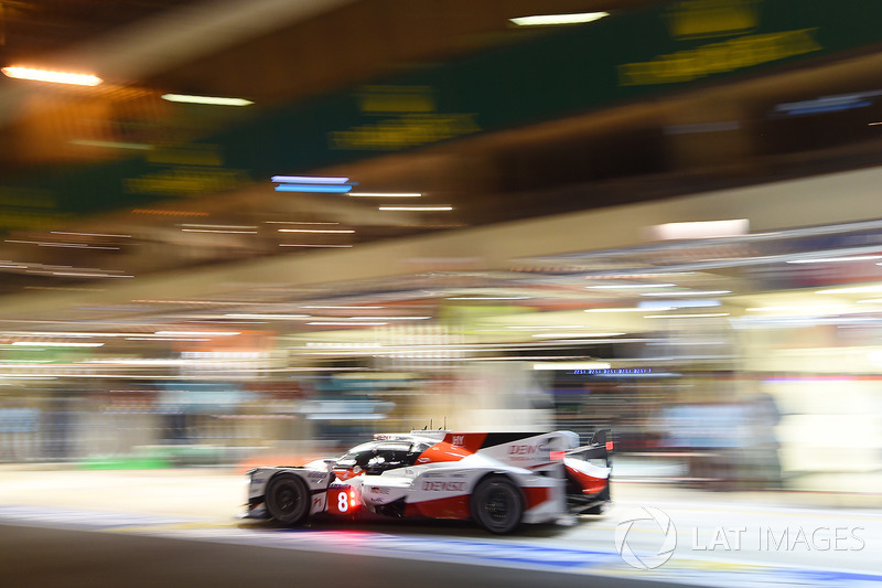 #8 Toyota Gazoo Racing Toyota TS050 Hybrid: Anthony Davidson, Sébastien Buemi, Kazuki Nakajima