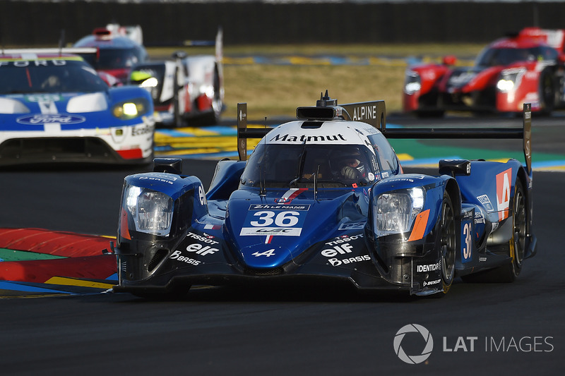 #36 Signatech Alpine A470 Gibson: Gustavo Menezes, Romain Dumas, Matt Rao