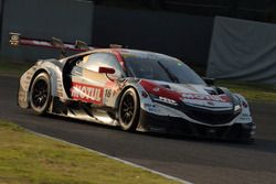 #16 Team Mugen Honda NSX-GT: Hideki Mutoh, Daisuke Nakajima, Jenson Button 