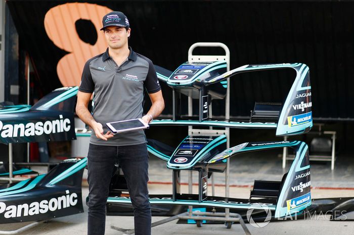Nelson Piquet Jr., Jaguar Racing