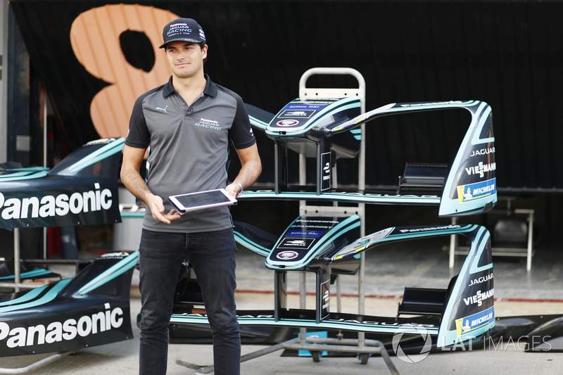Nelson Piquet Jr., Jaguar Racing