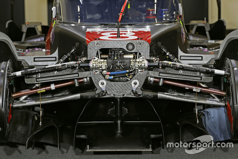 L'avant de la #8 Audi Sport Team Joest Audi R18