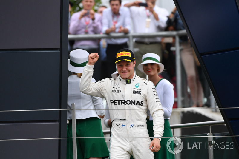 Valtteri Bottas, Mercedes AMG F1 festeggia sul podio
