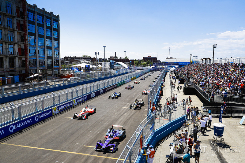 Sam Bird, DS Virgin Racing, e Felix Rosenqvist, Mahindra Racing, in prima fila in griglia