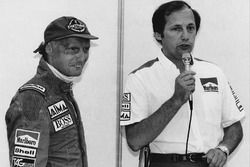 McLaren-Teamchef Ron Dennis verkündet den Rücktritt von Niki Lauda zum Saisonende