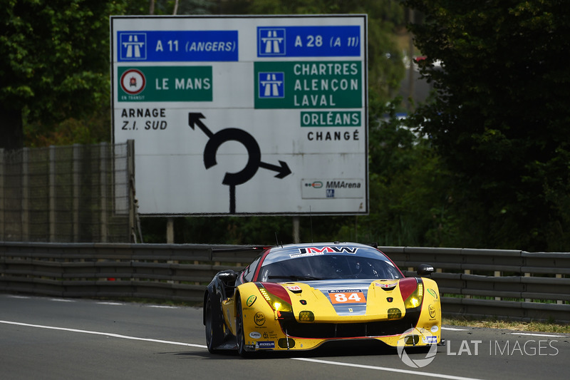 Победители GTE Am: JMW Motorsport Ferrari 488 GTE №84