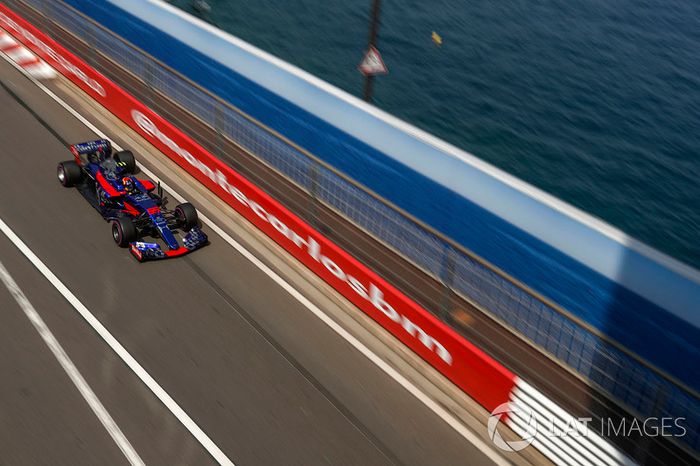 Carlos Sainz Jr., Scuderia Toro Rosso STR12