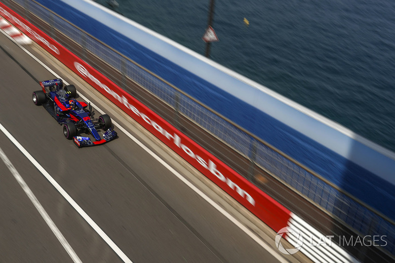 Carlos Sainz Jr., Scuderia Toro Rosso STR12