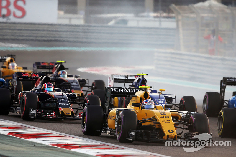 17e - Jolyon Palmer (Renault)